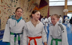 départs minimes cadets très prometteurs... cap sur le tournoi de PONT A VENDIN et l'UV2..entre autres